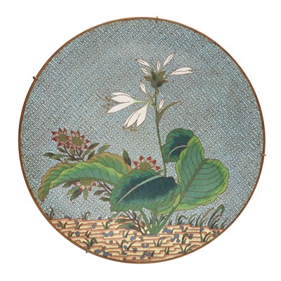 Lot 572 - A Chinese cloisonne enamel dish, Qing dynasty, 19th century