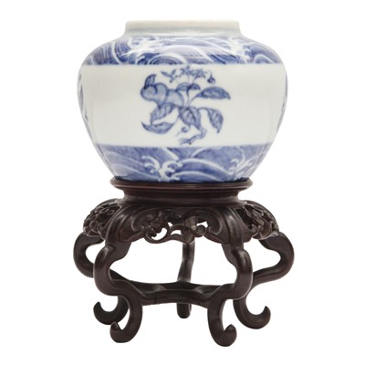 Lot 779 - A Chinese Ming-style blue and white jar, 20th century