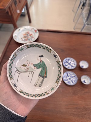 Lot 22 - A fine pair of Chinese famille-verte ‘Lady and boy’ dishes, Qing dynasty, Kangxi period