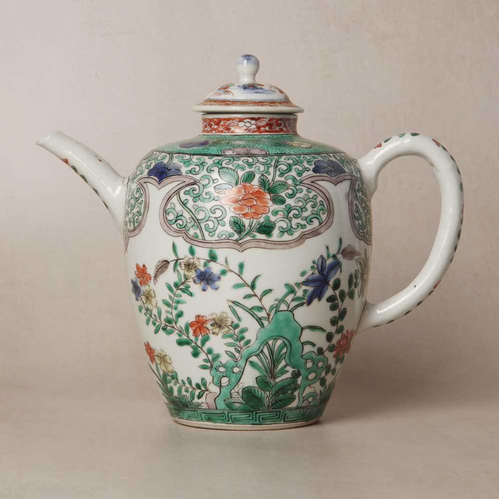 Lot 23 - A Chinese famille-verte 'floral' teapot, Qing dynasty, Kangxi period