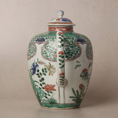 Lot 23 - A Chinese famille-verte 'floral' teapot, Qing dynasty, Kangxi period