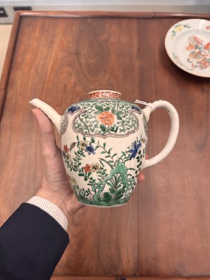 Lot 23 - A Chinese famille-verte 'floral' teapot, Qing dynasty, Kangxi period