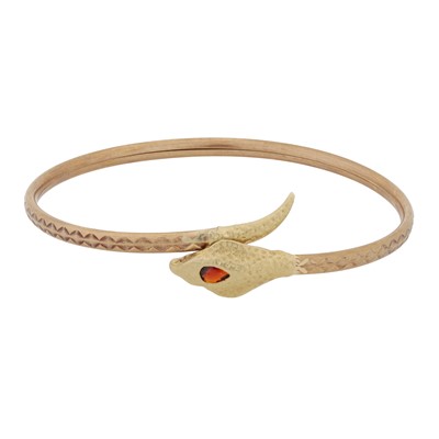 Lot 48 - A garnet snake bangle