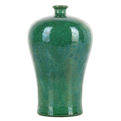 Lot 655 - A Chinese green-glazed vase, 20th century