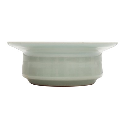 Lot 87 - A Chinese celadon-glazed washer, Qing dynasty