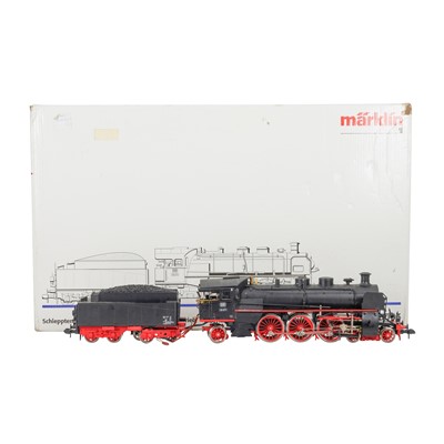 Lot 369 - Märklin 55003 is a Gauge 1 live steam German Federal Railroad 18.4 express train