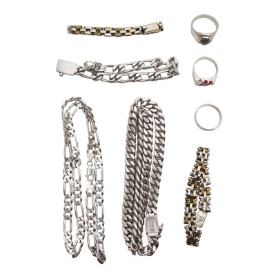 Lot 137 - A collection of silver