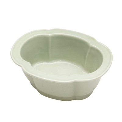 Lot 88 - A Chinese monochrome celadon-glazed washer, 20th century, Daoguang mark