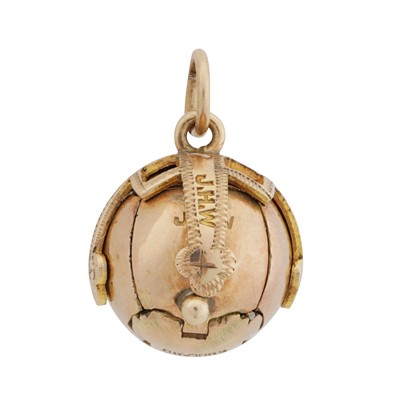 Lot 373 - A Masonic pendant