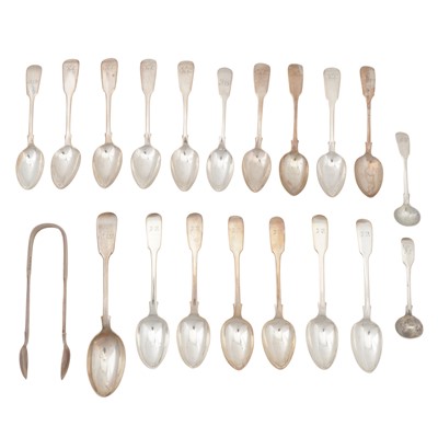 Lot 699 - A mixed group of sterling silver flatware
