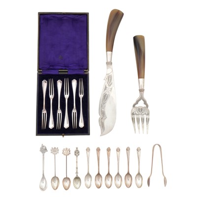 Lot 638 - A mixed group of silver flatware