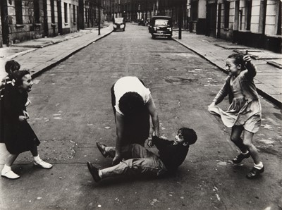 Lot 148 - Roger Mayne (1929-2014)