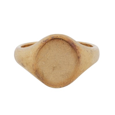 Lot 293 - A signet ring