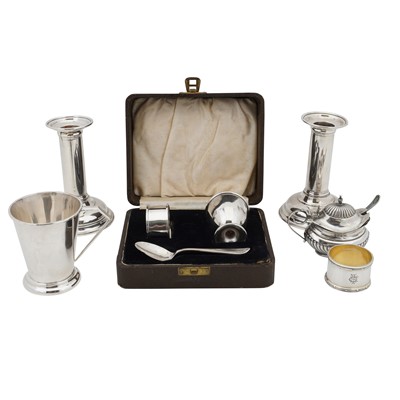 Lot 639 - A mixed group of sterling silver