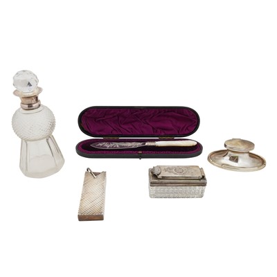 Lot 612 - A mixed group of sterling silver