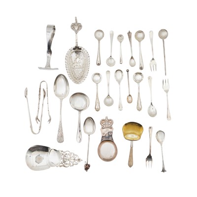 Lot 659 - A mixed group of sterling silver flatware