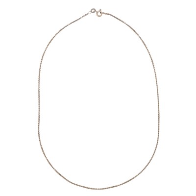 Lot 138 - A box link chain necklace