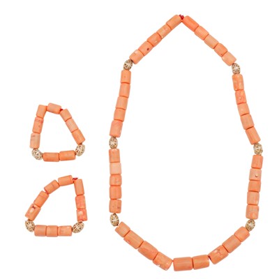 Lot 213 - A coral necklace and two bracelets suite