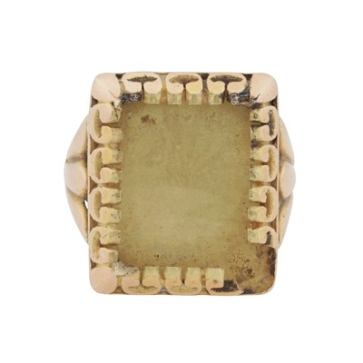 Lot 330 - A ring mount