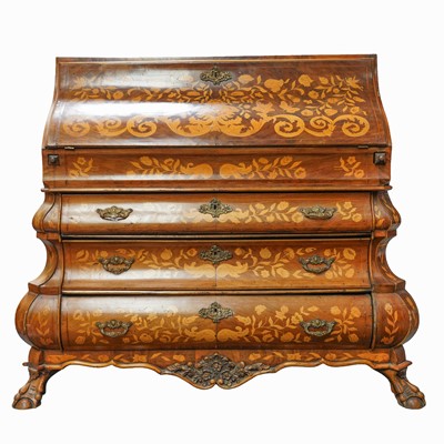 Lot 35 - A dutch marquetry walnut bureau