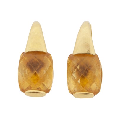 Lot 220 - A pair of citrine earrings