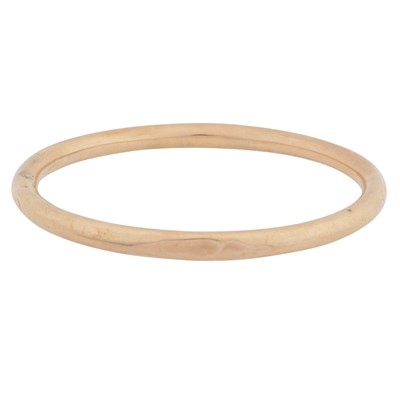 Lot 305 - A bangle
