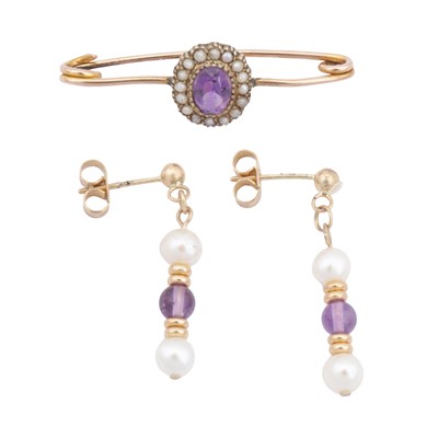 Lot 259 - A group of pearl and amethyst jewellery