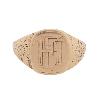 Lot 347 - A signet ring