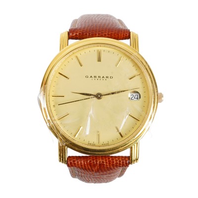 Lot 510 - A gentlemen's boxed Garrard quartz wrist watch
