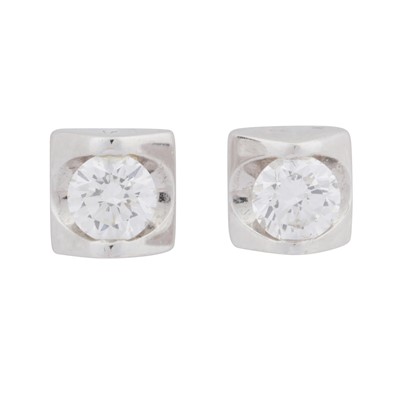 Lot 73 - A pair of diamond stud earrings