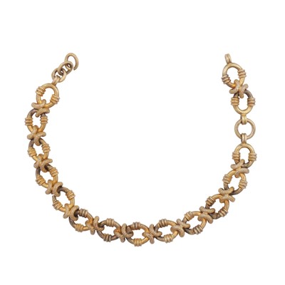 Lot 323 - A fancy-link bracelet