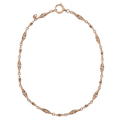 Lot 329 - A fancy-link chain