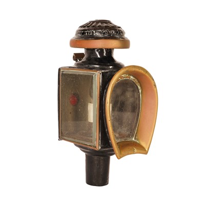 Lot 91 - A Victorian painted metal carriage lamp