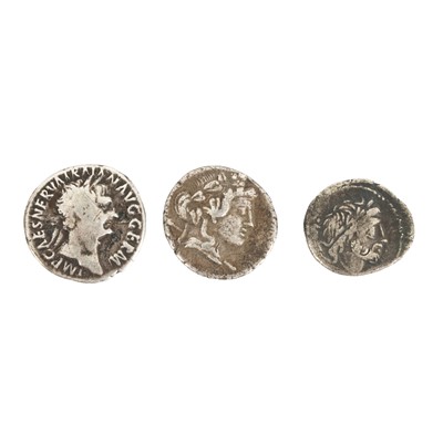 Lot 174 - A small group of ancient Roman silver coins