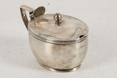 Lot 315 - An antique, George III sterling silver mustard...