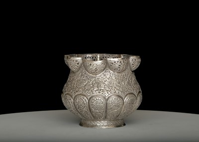 Lot 268 - Antique Indian Kashmir Silver bowl c1880. Of...