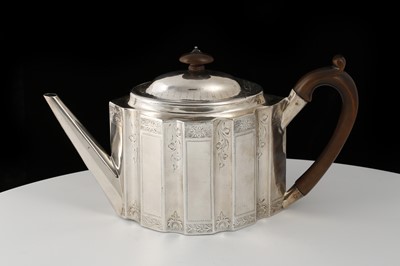 Lot 308 - Rare Antique George III Sterling Silver teapot...