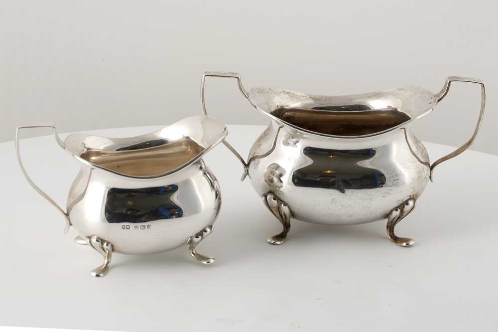 Lot 215 - Antique Edwardian Sterling Silver sugar bowl...