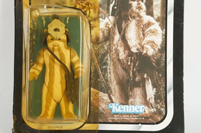 Lot 408 - 1983 LOGRAY (Ewok Medicine Man). 77 - Back...