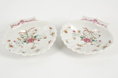 Lot 439 - A pair of 18th century Qing Dynasty famille...