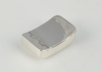 Lot 31 - Antique George III Sterling Silver snuff box...