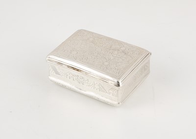 Lot 41 - Antique 18th Century French Silver snuff /...