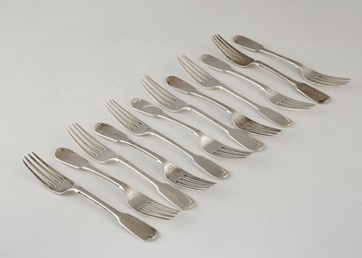 Lot 33 - Set of 12 Antique Victorian Irish Sterling...