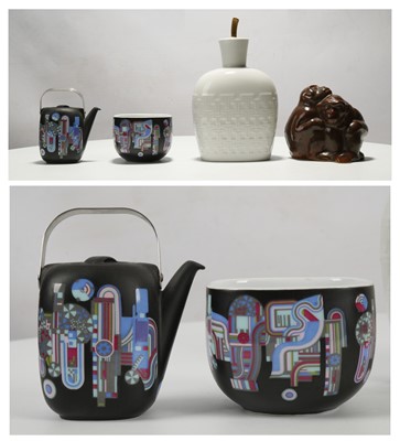 Lot 497 - A SELECTION OF THREE 1960'S CERAMICS, to...
