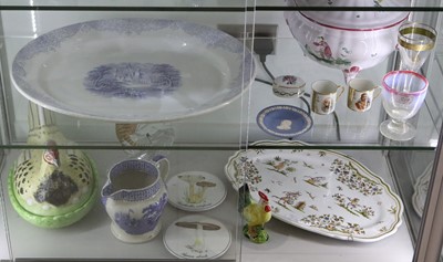 Lot 313 - British and Continental ceramics and glassware...