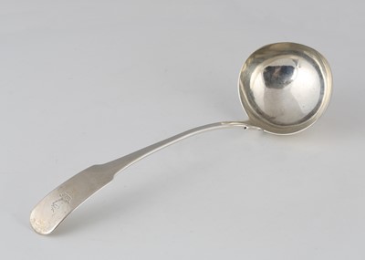 Lot 16 - Antique George III Irish Sterling Silver soup...