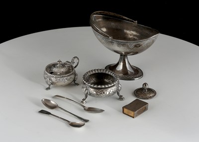 Lot 134 - Antique Victorian Sterling Silver sugar basket...