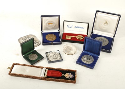 Lot 719 - Amateur boxing interest; medals and sporting...