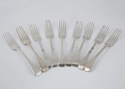 Lot 532 - Set of 8 Antique George III Sterling Silver...