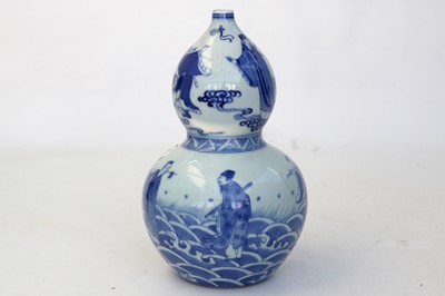 Lot 88 - A CHINESE DOUBLE GOURD VASE, with blue and...